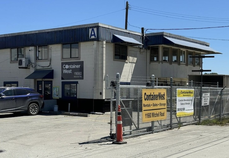 Storage Units at StorePlex Storage - Coquitlam - Coquitlam, BC